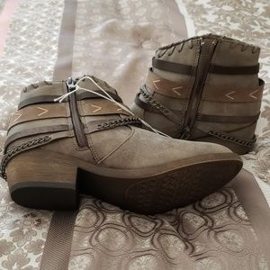 Jellypop Shoes - New super cute booties Jellypop Shoes - New super cute booties